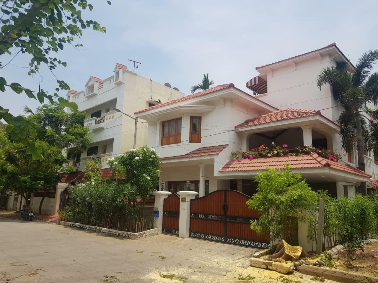 Royal Palace Guest House Chennai Esterno foto